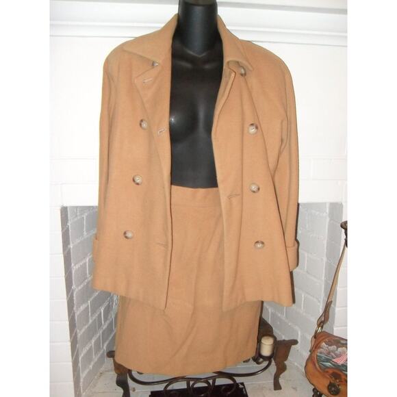 VINTAGE UNWORN 80'S RALPH LAUREN CAMEL 100% CASHMERE SKIRT & JACKET SUIT - Picture 3 of 10
